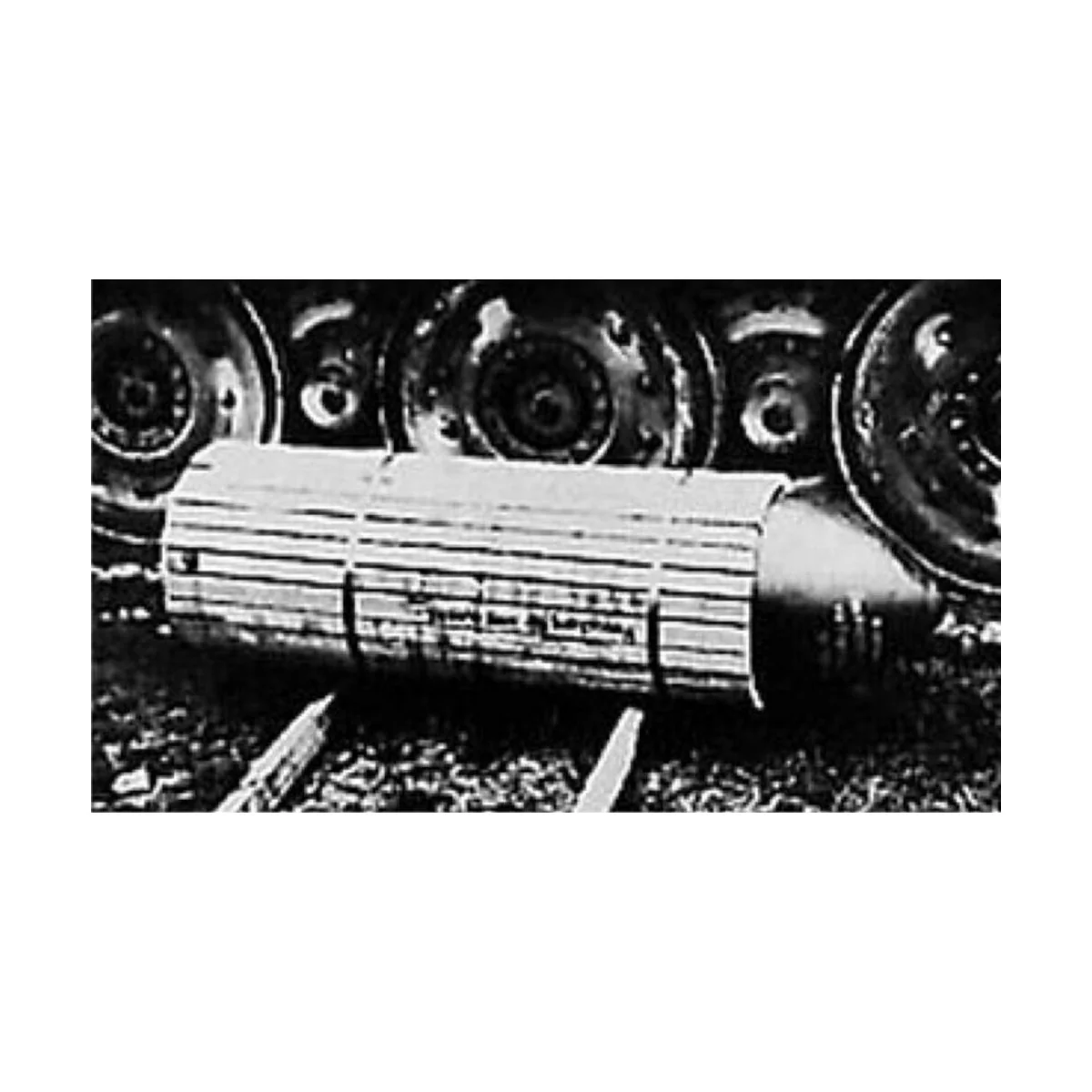 Transfer packaging for Sturmtiger rocket (AFV kit) - Hauler HLU35016