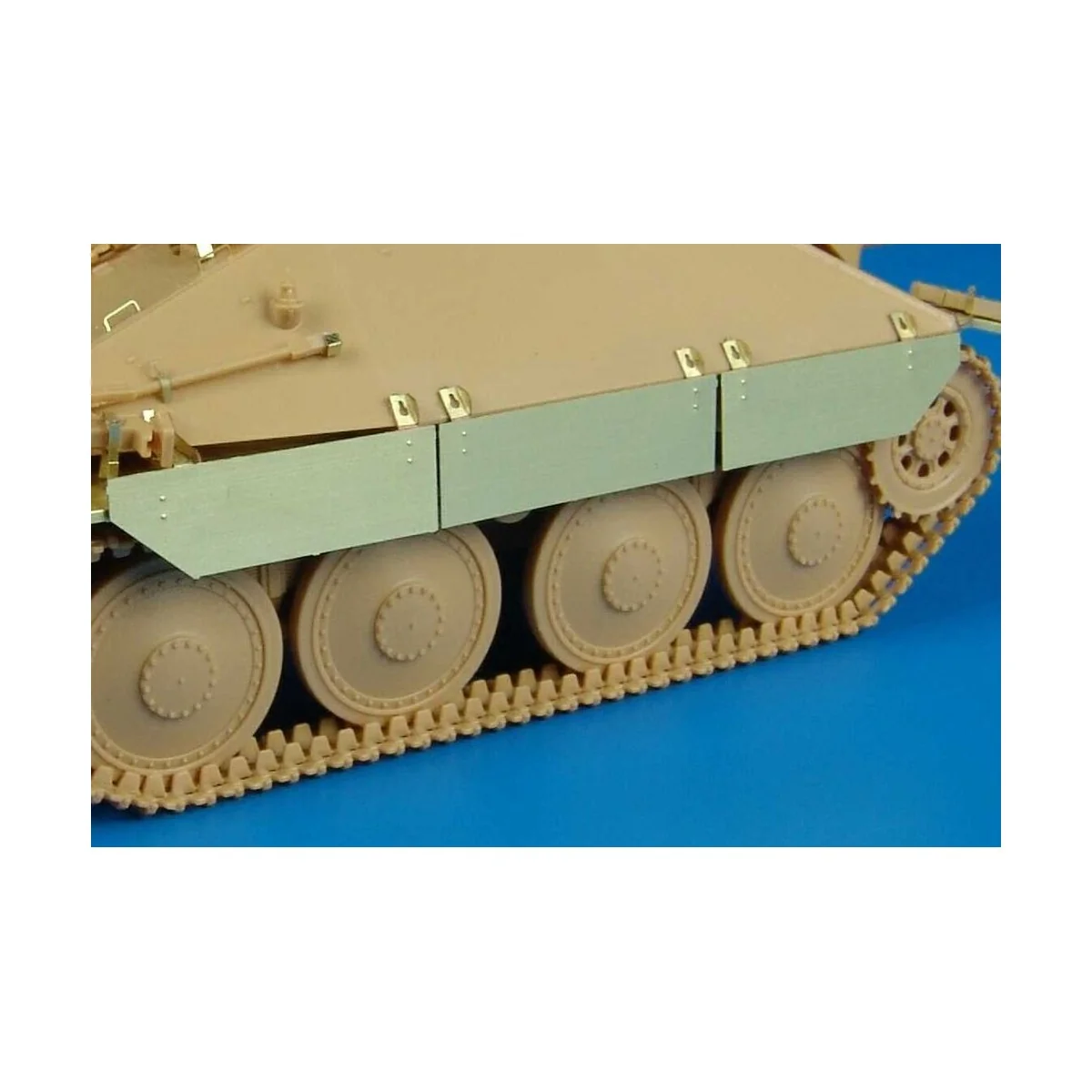 Hetzer schuerzen, 1/35 - Hauler HLU35035