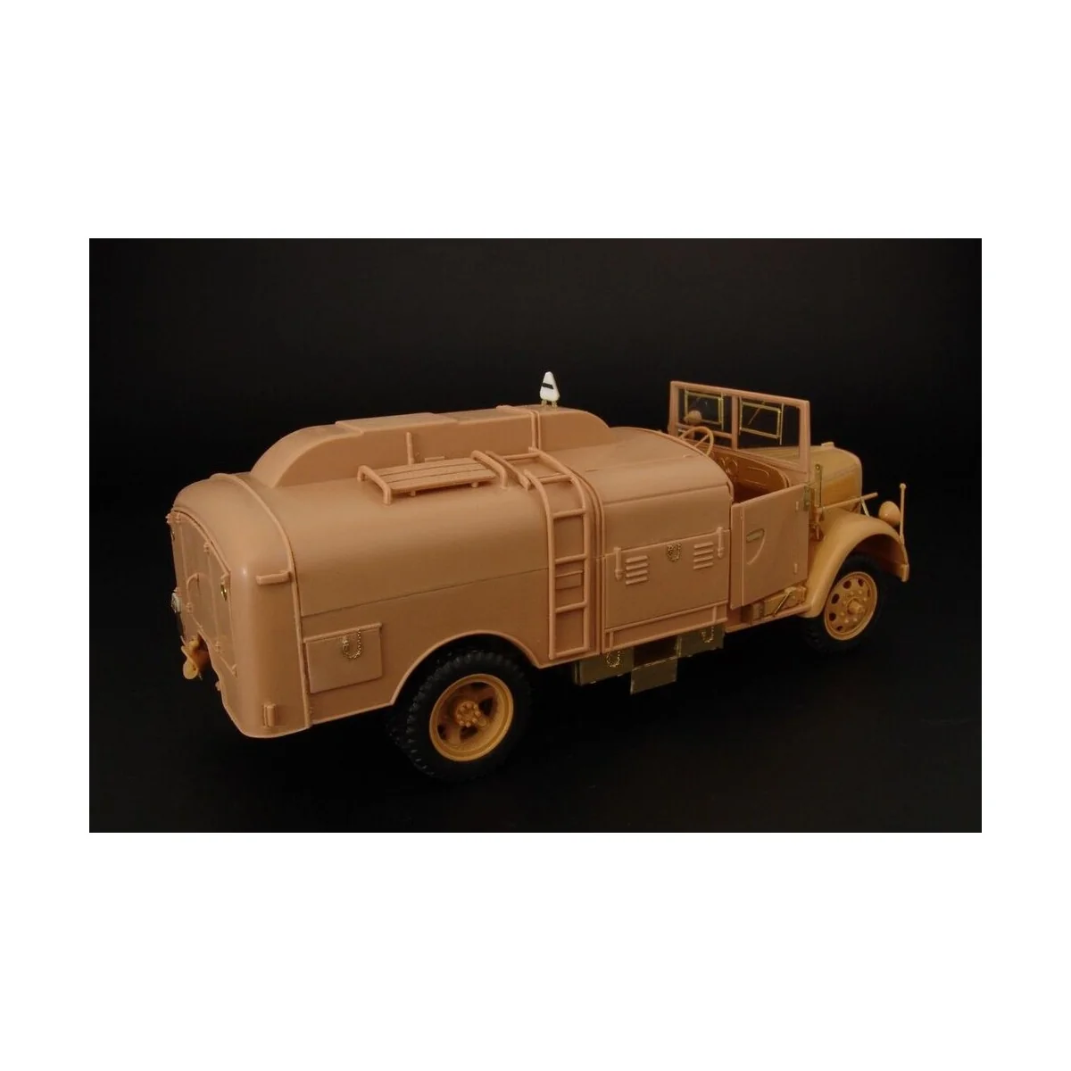Opel Blitz Tankwagen (Italeri), 1/35 - Hauler HLU35038