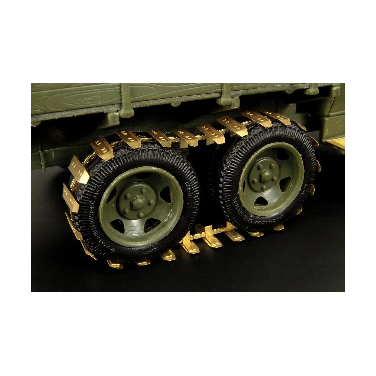 TRACK for GAZ AAA-BA-10, 1/35 - Hauler HLU35045