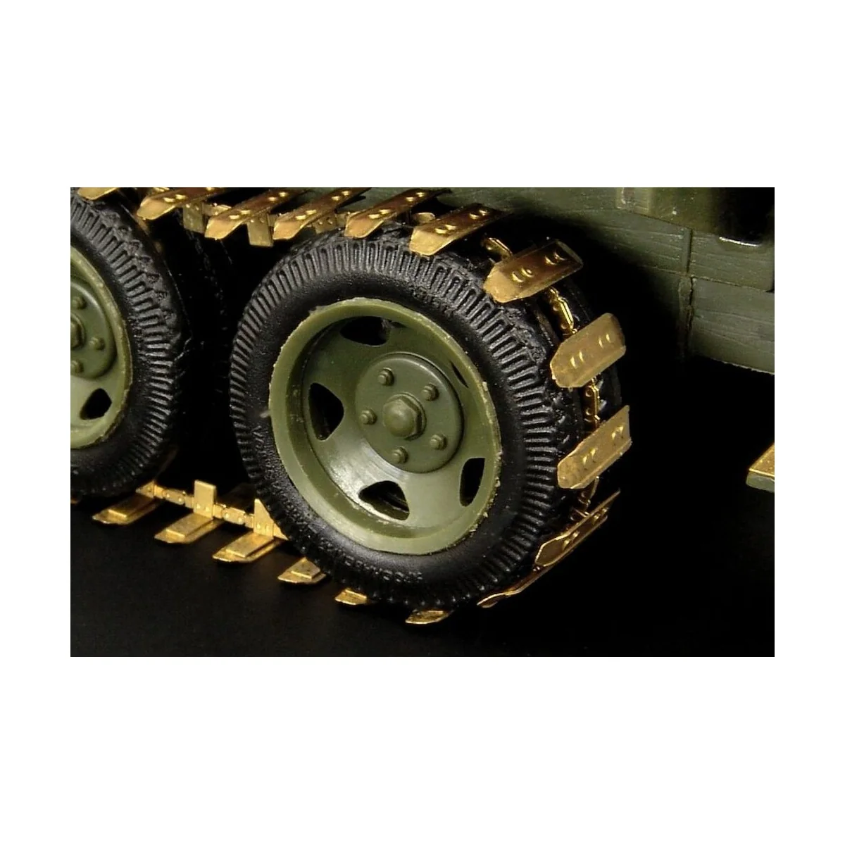 TRACK for GAZ AAA-BA-10, 1/35 - Hauler HLU35045