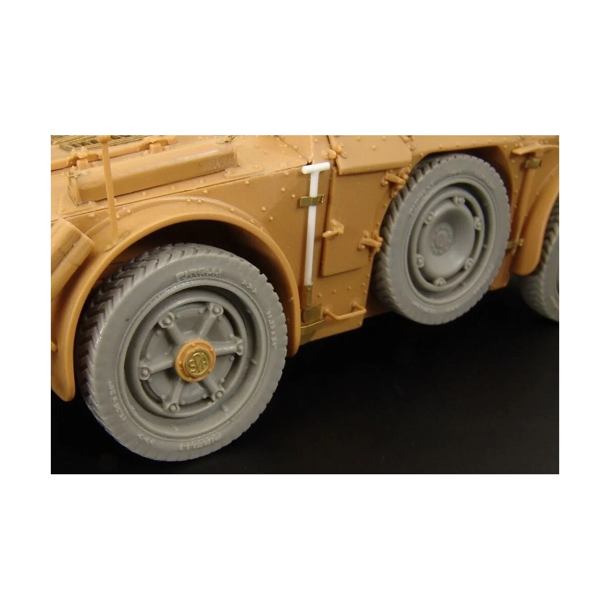 Wheels for Autoblinda AB-41-43, 1/35 - Hauler HLU35046