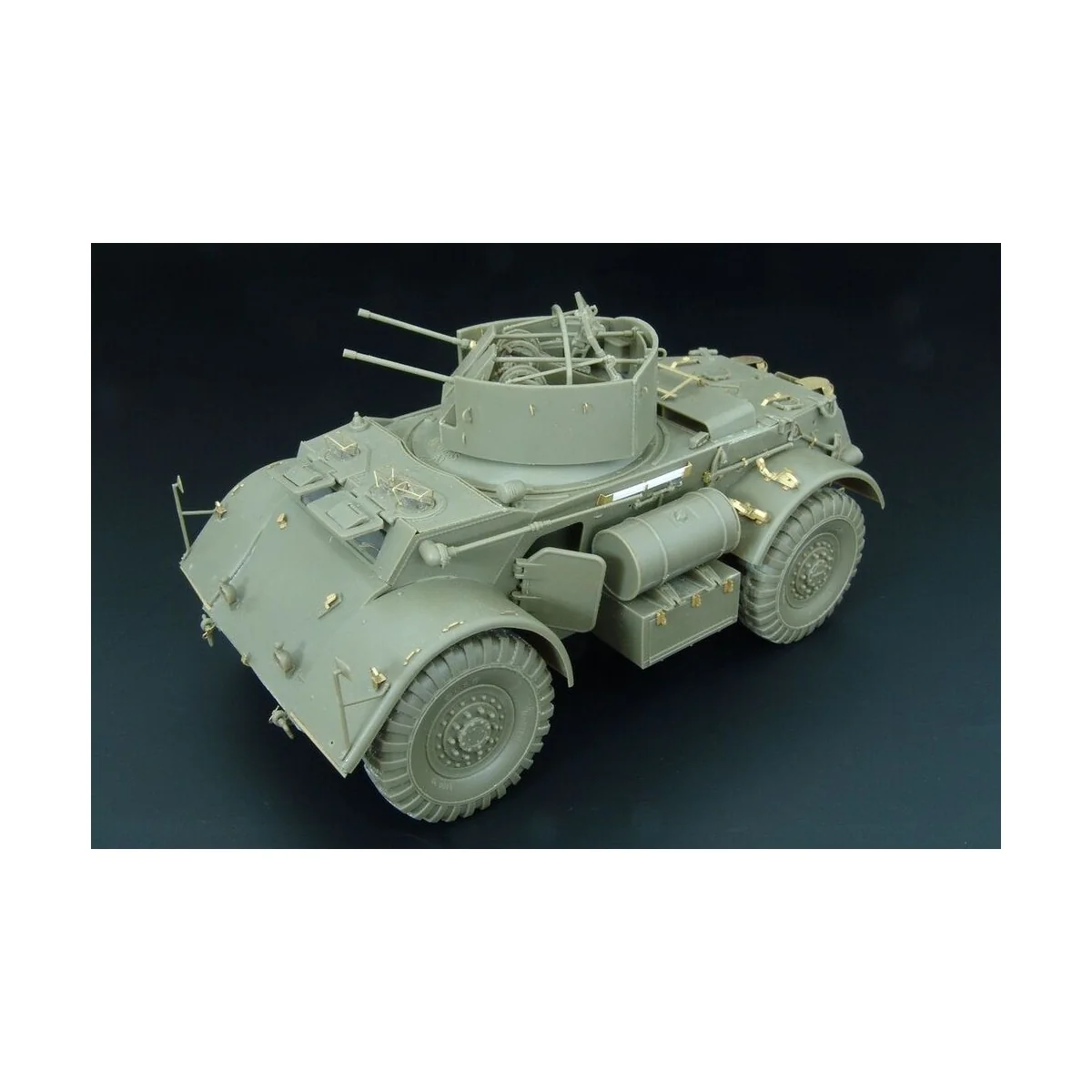 T17E2 AA Staghound, 1/35 - Hauler HLU35052