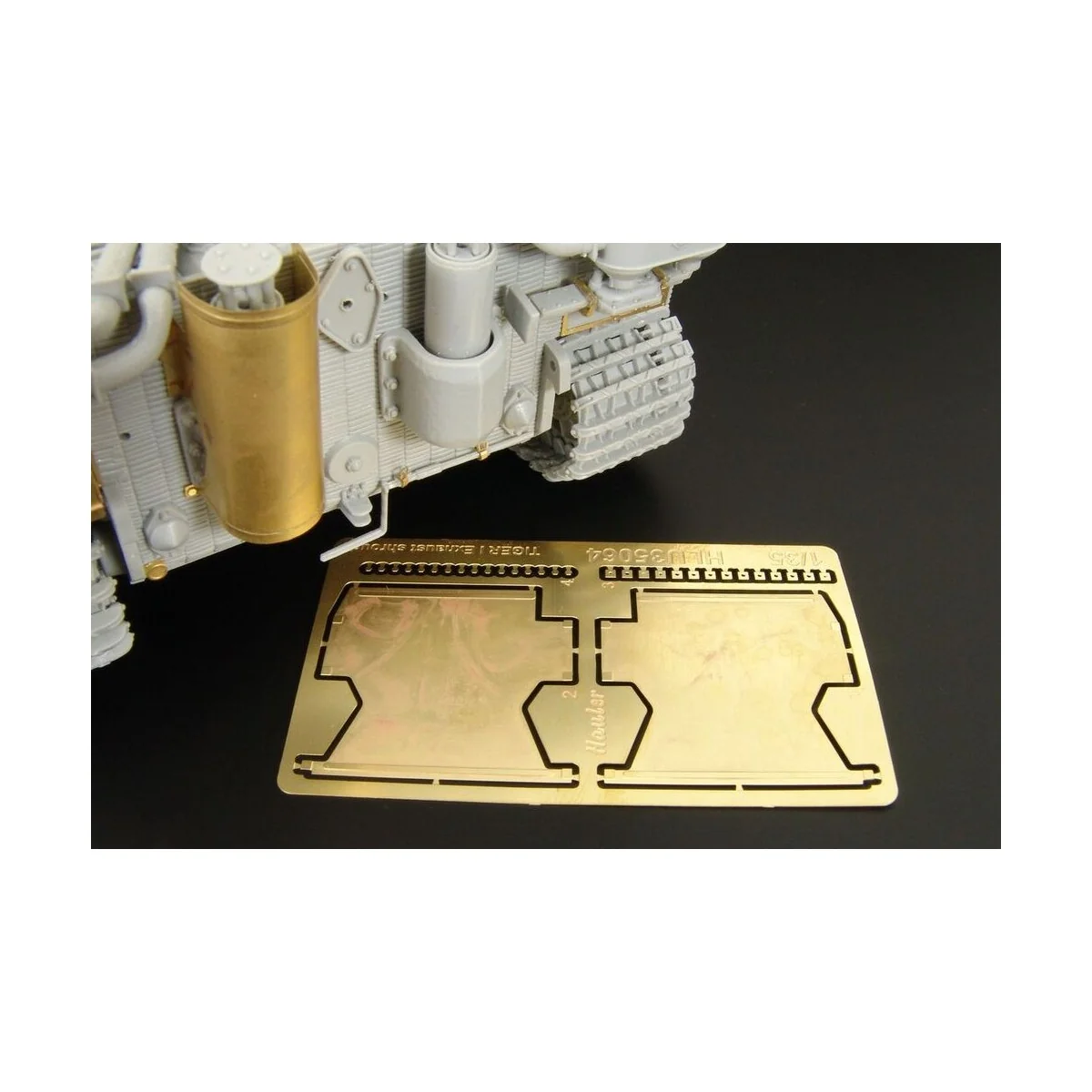 TIGER I Exhaust shroud (6471 Italeri) - Hauler HLU35064
