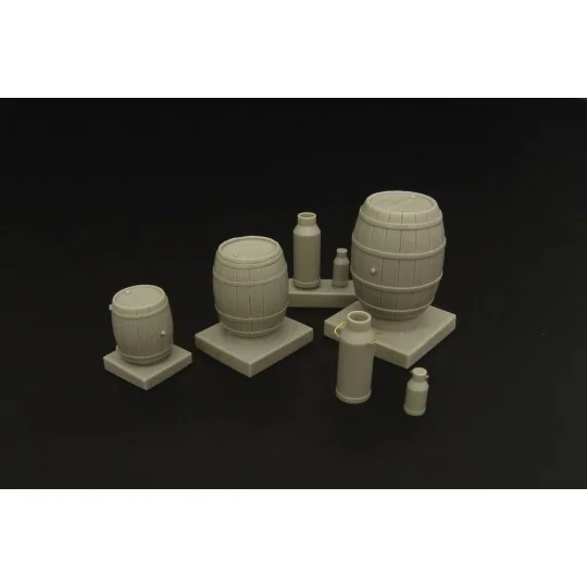 Wooden barrels and milk cans, 1/35 - Hauler HLU35080