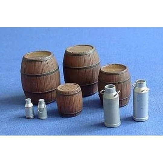 Wooden barrels and milk cans, 1/35 - Hauler HLU35080