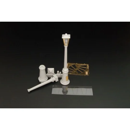 Street lamps (two pcs ), 1/35 - Hauler HLU35087