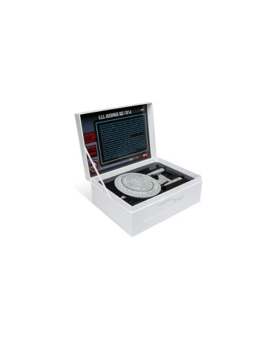 Star Trek - USS Enterprise NCC-1701-D (The Next Generation) - Corgi...