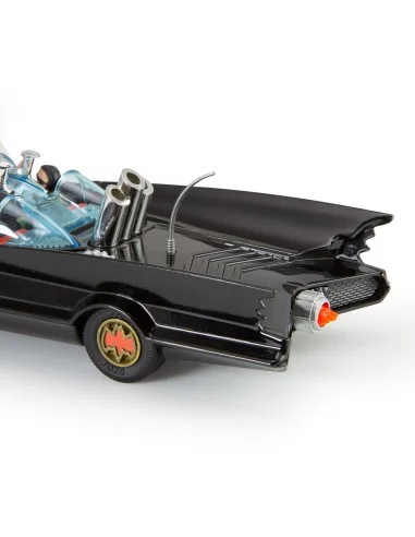 267 Batmobile with Batman and Robin – Gloss Black - Corgi CD54321050
