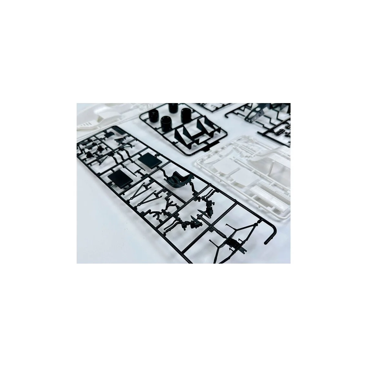 McLaren MP4/2B '85 Monaco GP - NUNU-BEEMAX BX20001