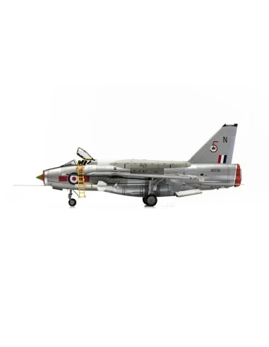English Electric Lightning F.6 XR726/N, RAF No.5 Squadron, Binbrook...