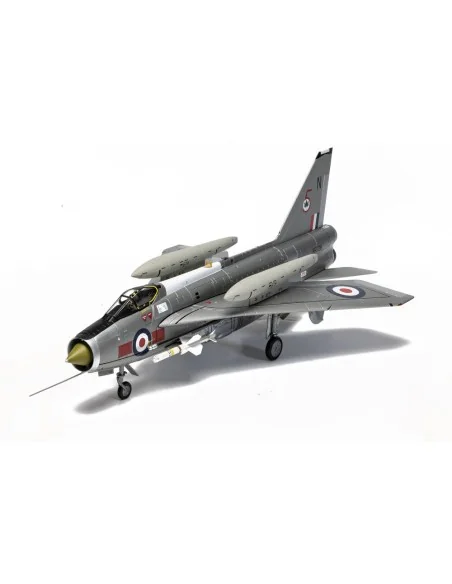 English Electric Lightning F.6 XR726/N, RAF No.5 Squadron, Binbrook...