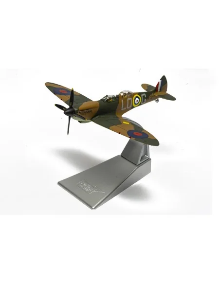 Supermarine Spitfire T9, SM520/ LO-G (G-ILDA), Presented as Spitfir...