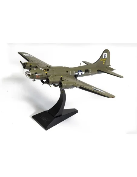B-17F Flying Fortress - 'Royal Flush' - Lt Robert Rosie Rosenthal, ...