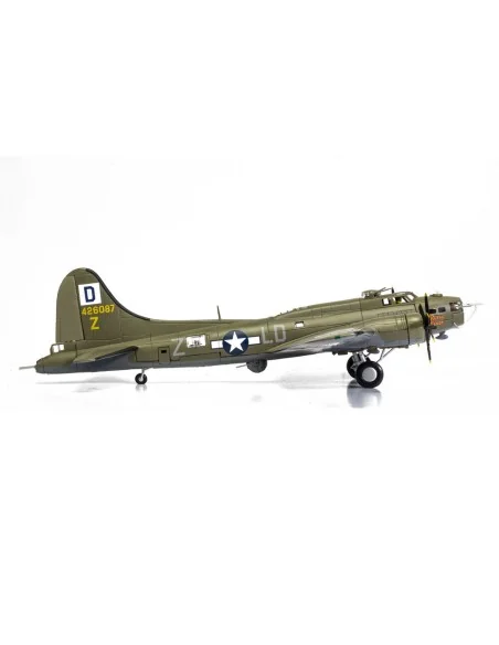 B-17F Flying Fortress - 'Royal Flush' - Lt Robert Rosie Rosenthal, ...