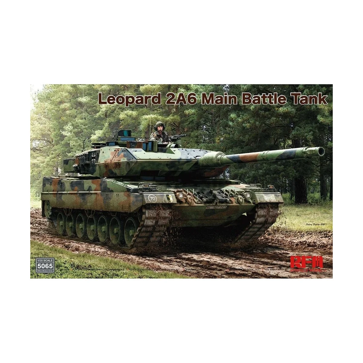 Leopard 2A6 Main Battle Tank with workabletrack links (without inte...