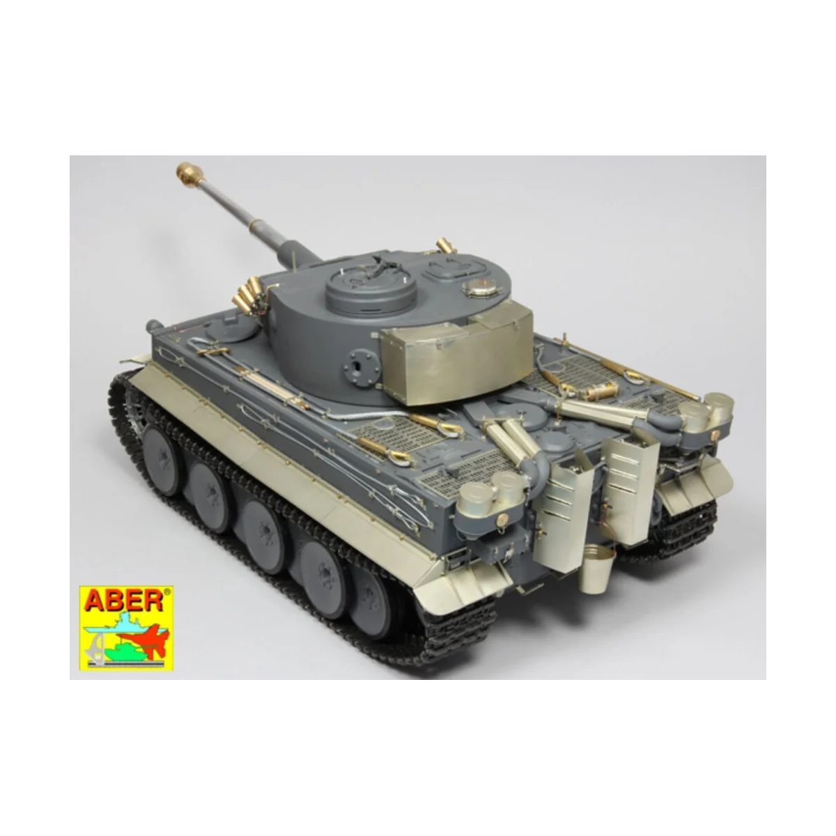 Pz.Kpfw.VIAusf.E(Sd.Kfz.181)Tiger I-s.PzAbt.501 in Tunisia - Aber M...