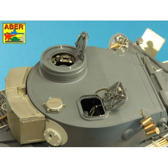 Pz.Kpfw.VIAusf.E(Sd.Kfz.181)Tiger I-s.PzAbt.501 in Tunisia - Aber M...