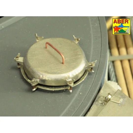 Pz.Kpfw.VIAusf.E(Sd.Kfz.181)Tiger I-s.PzAbt.501 in Tunisia, 1/16 - ...