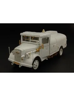 Opel Blitz Tankwagen, 1/48 - Hauler HLX48308