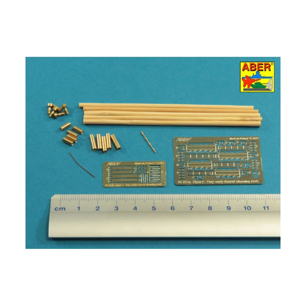 Barrel cleaning rods with brackets for Tiger I -very early model 12...