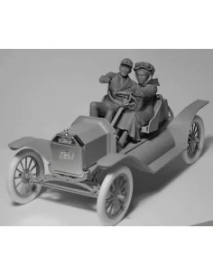 American Sport Car Drivers(1910s)(1 male 1 female figures), 1/24 - ... 2