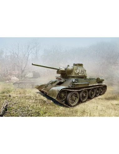T-34/76 late 1943 production WWII Soviet Medium Tank, 1/35 - ICM 35366