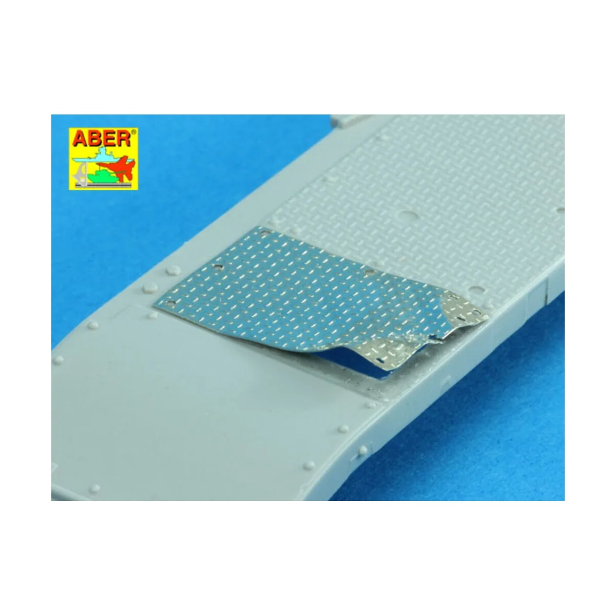 WWII German pattern treadplate, 1/16 - Aber Models 16099