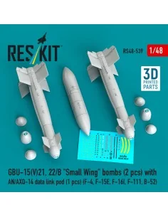 GBU-15(V)21, 22/B Small Wing bombs (2 pcs) with AN/AXQ-14 data link...