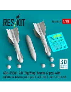 GBU-15(V)1, 2/B Big Wing bombs (2 pcs) with AN/AXQ-14 data link pod...