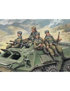 Soviet Armored Carrier Riders, 1/35 - ICM 35637