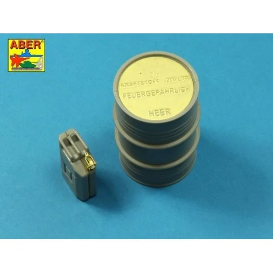 German 200L Jerry Can closings & 200L fuel drum covers (choice A), ...