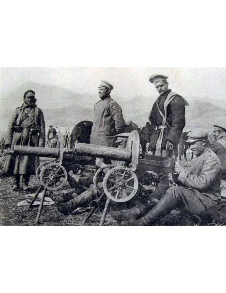 WWI Russian Maxim MG Team, 1/35 - ICM 35698
