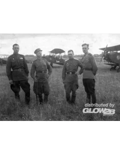 U-2/Po-2VS with Soviet Pilots & GP (1943 -1945) Limited, 1/48 - ICM... 2