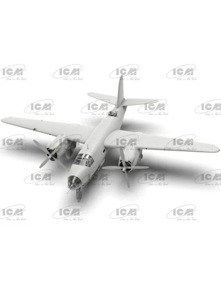 B-26B Marauder, WWII American Bomber (100% new molds), 1/48 - ICM 4...