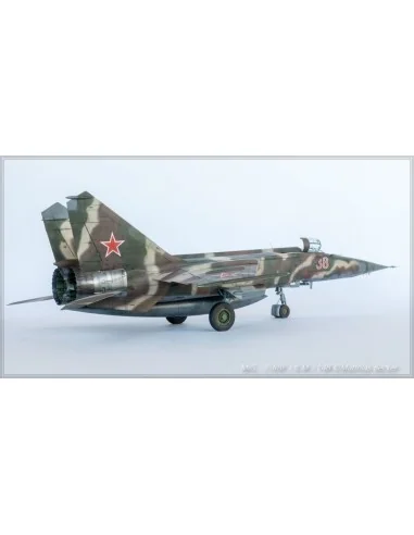 MiG-25 RBF, Soviet Reconnaissance Plane, 1/48 - ICM 48904