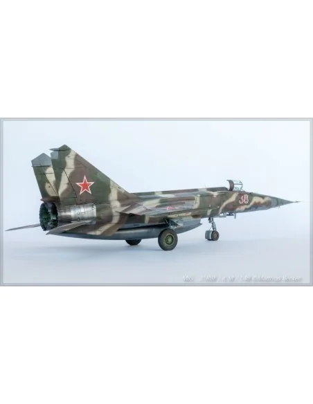 MiG-25 RBF, Soviet Reconnaissance Plane, 1/48 - ICM 48904