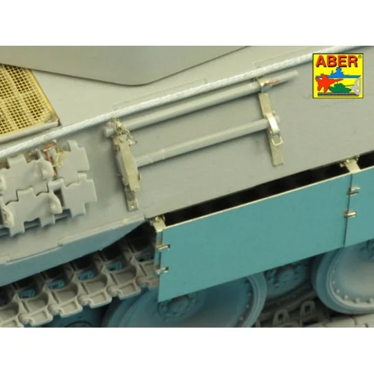 Pz.Kpfw. V Ausf.D & A ( i.Kfz.171) Panther (Takom), 1/35 - Aber Mod...