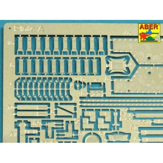 Pz.Kpfw. VI Ausf.E ( i.Kfz.181) Tiger I - s.PzAbt. 501 in Tunisia, ...