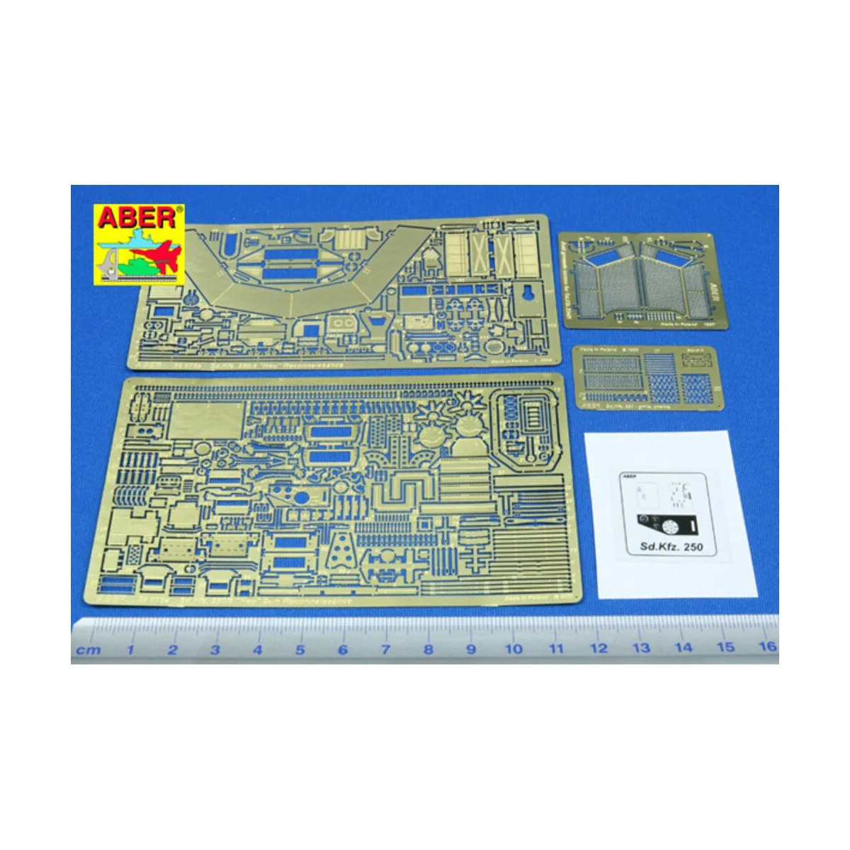 Sd.Kfz.250/8 Neu 2cm Recon, 1/35 - Aber Models 35075