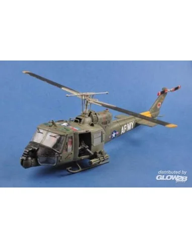 UH-1 Huey B/C, 1/18 - Hobby Boss 81807
