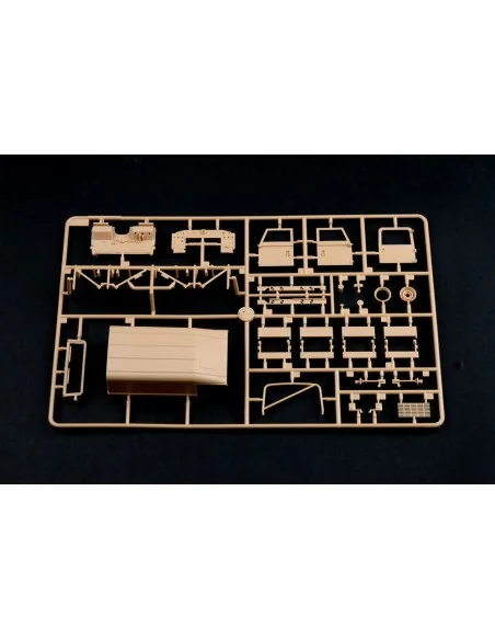 Defender110 HardTop, 1/35 - Hobby Boss 82448