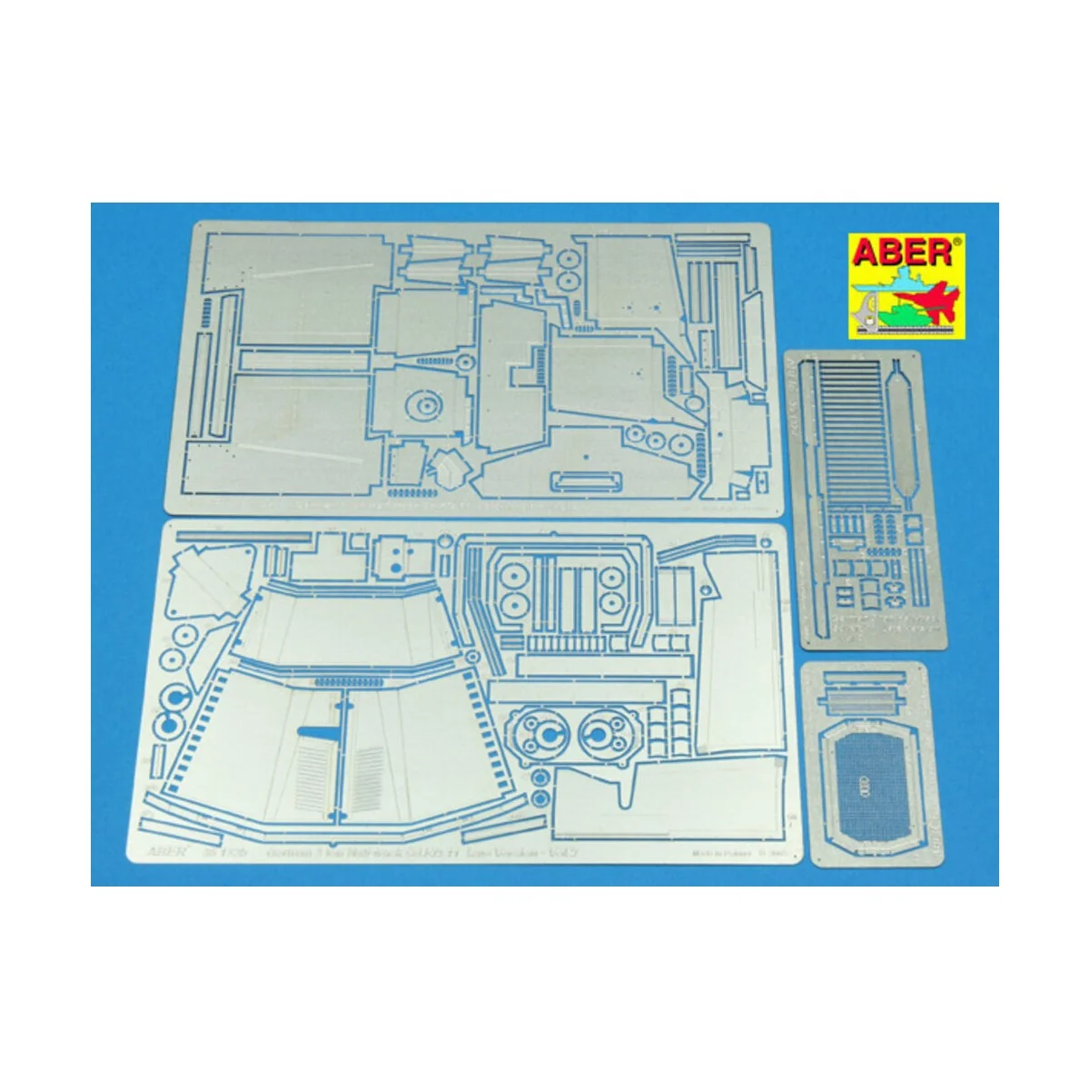 German 3 ton Half track Sd.Kfz. 11 late - vol. 2 - Fenders @ Engine...