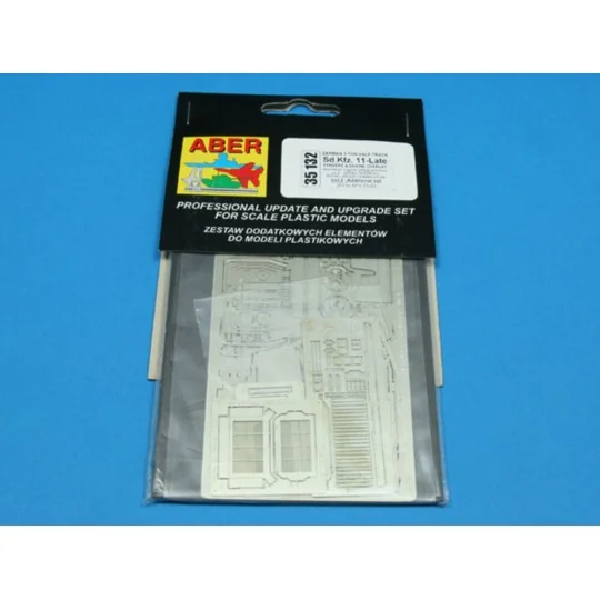 German 3 ton Half track Sd.Kfz. 11 late - vol. 2 - Fenders @ Engine...