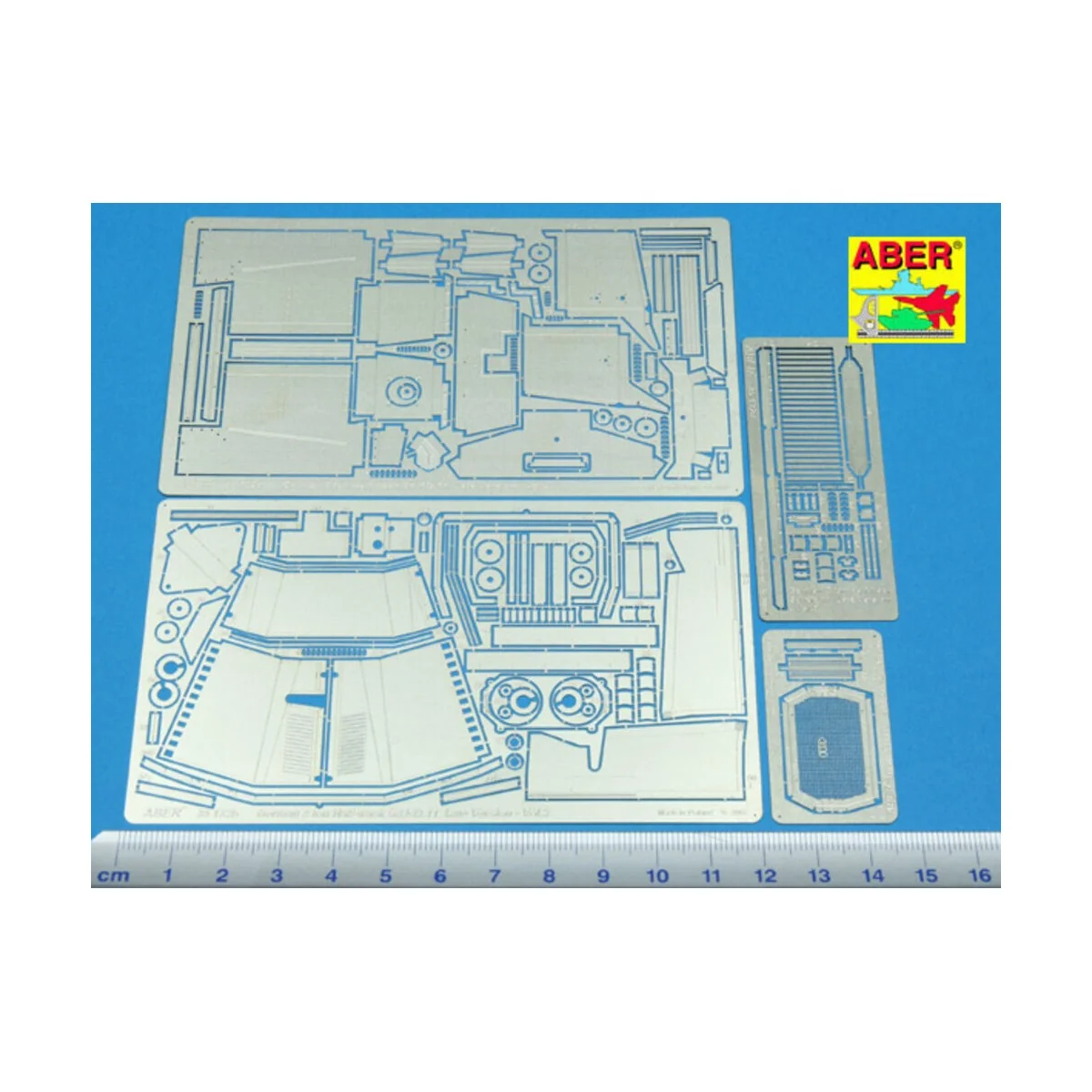 German 3 ton Half track Sd.Kfz. 11 late - vol. 2 - Fenders @ Engine...