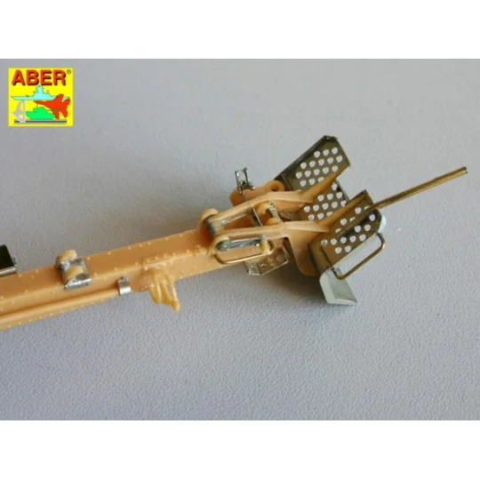 German 105 mm howitzer LeFH 18, 1/35 - Aber Models 35154