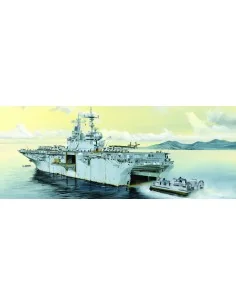 USS Essex LHD-2, 1/700 - Hobby Boss 83403