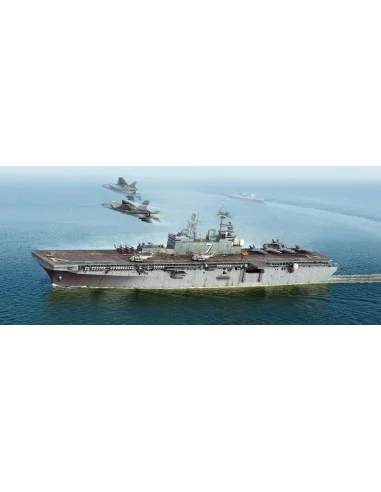 USS Iwo Jima LHD-7, 1/700 - Hobby Boss 83408