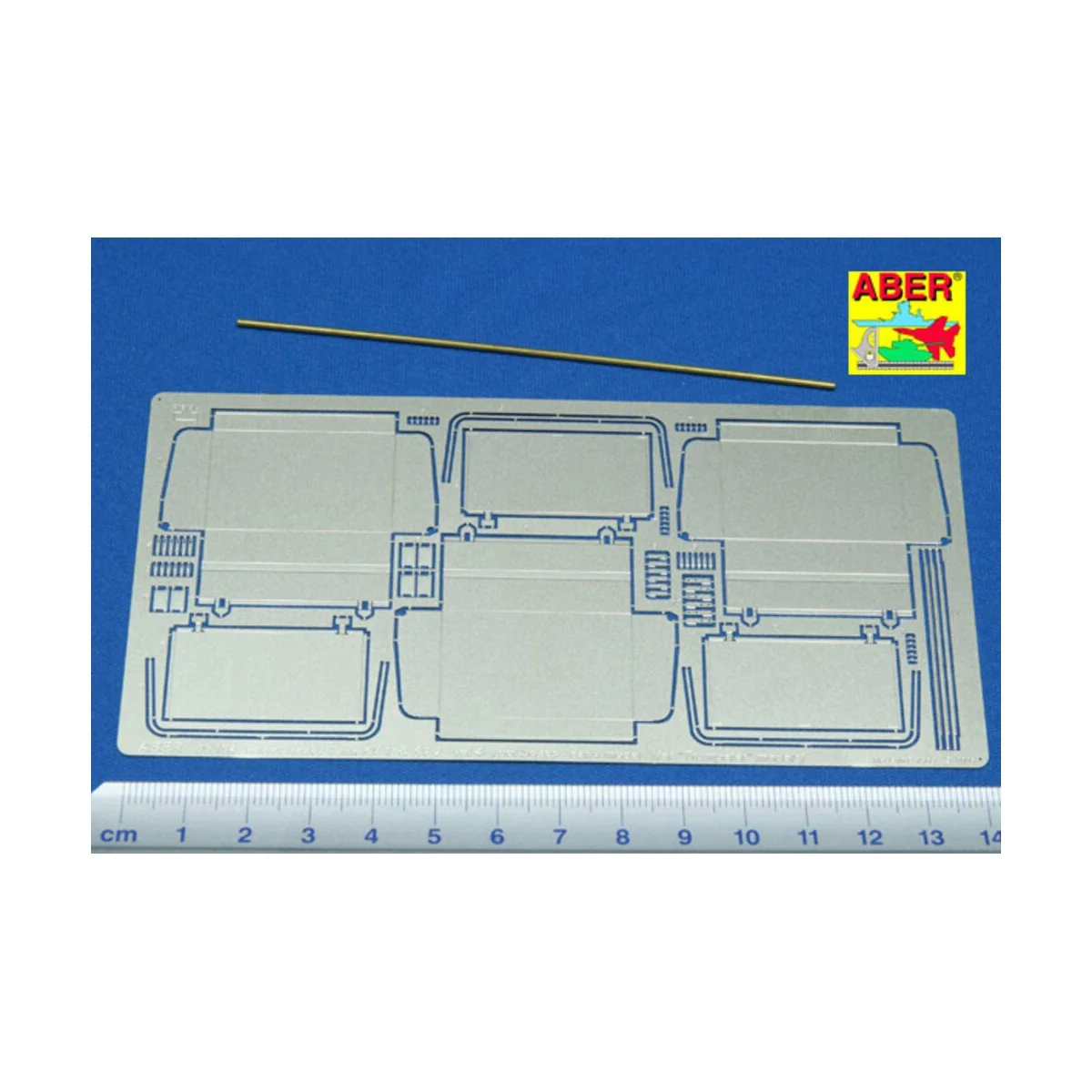 KV-1 or KV-2 vol.4- tool boxes early type, 1/35 - Aber Models 35194