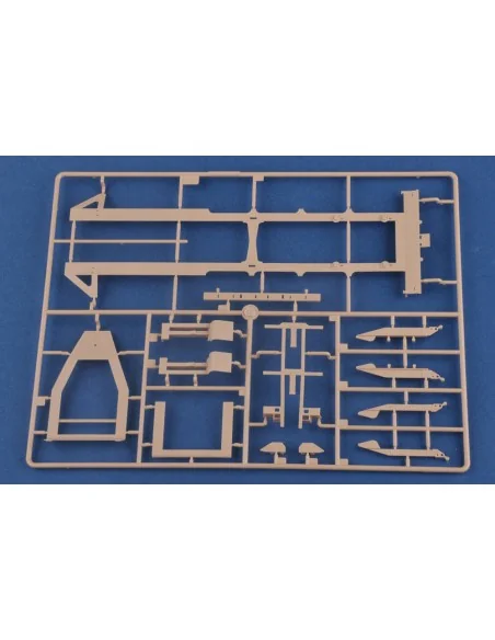 M911 C-HET w/m747 Heavy Equipment Semi- Trailer, 1/35 - Hobby Boss ...